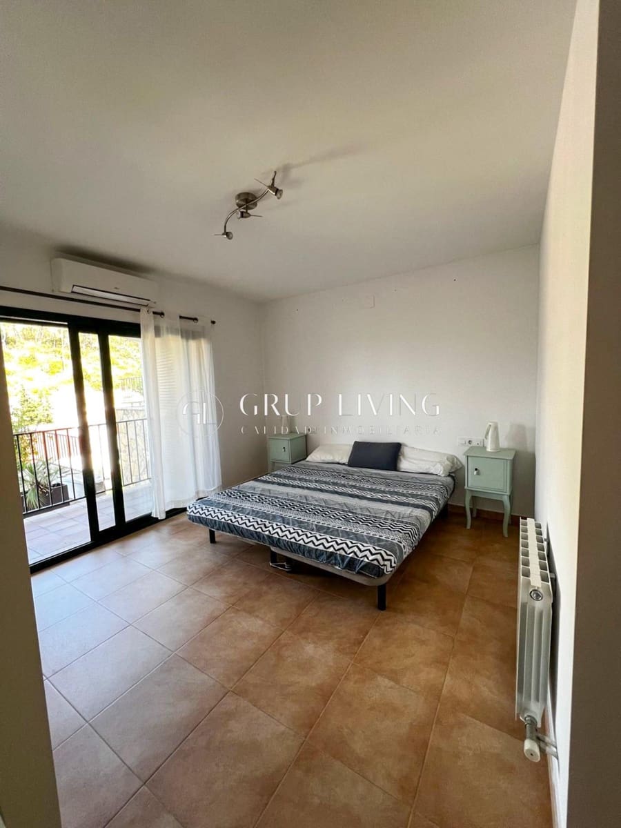 3 soveværelse Rækkehus til leje i Olivella med swimmingpool garage - € 1.800 (Ref: 10109794)