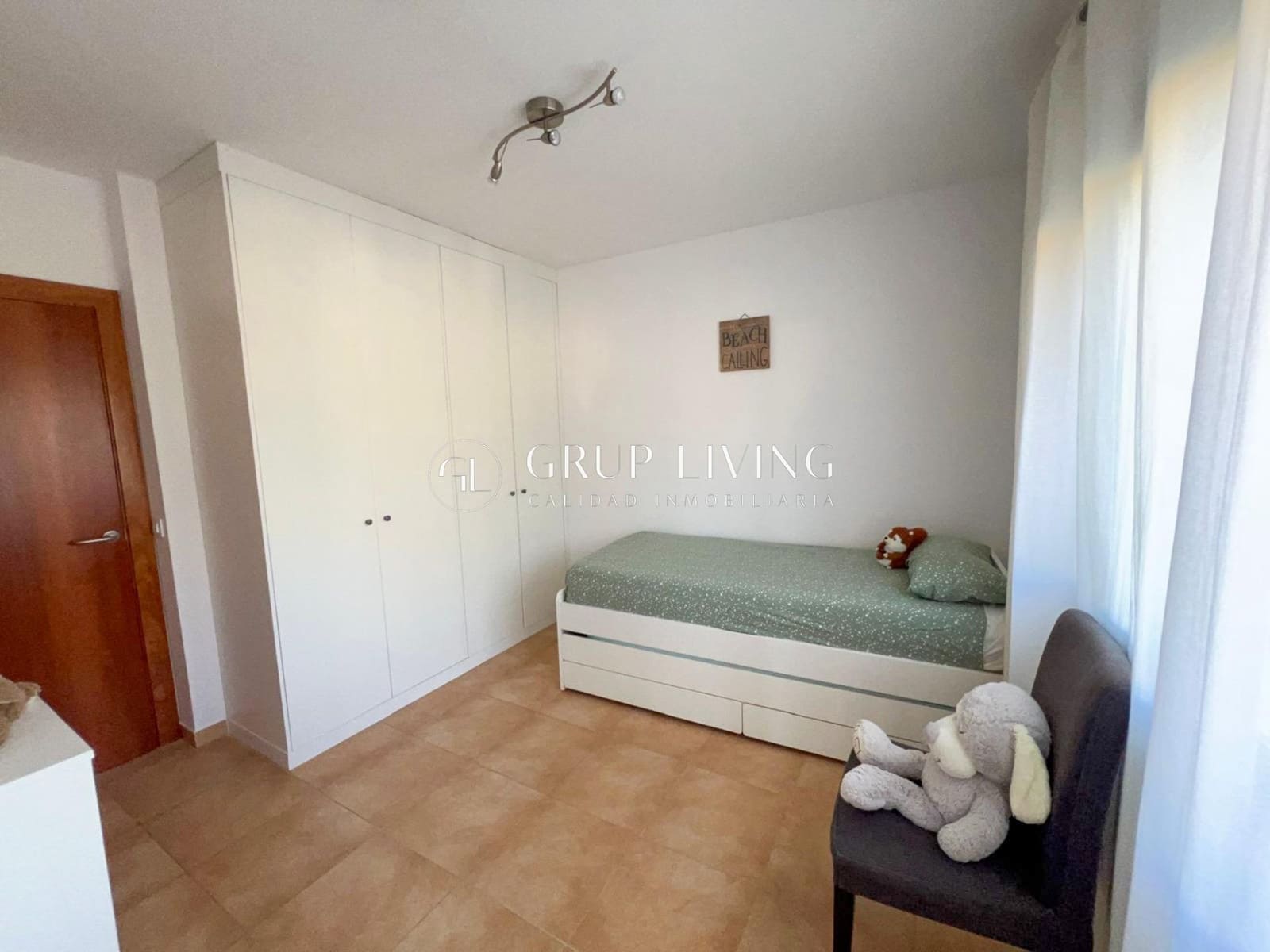 3 soveværelse Rækkehus til leje i Olivella med swimmingpool garage - € 1.800 (Ref: 10109794)