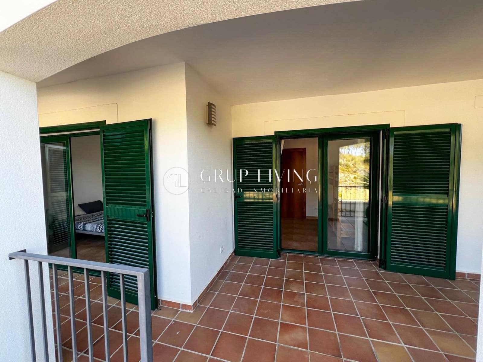 3 soveværelse Rækkehus til leje i Olivella med swimmingpool garage - € 1.800 (Ref: 10109794)
