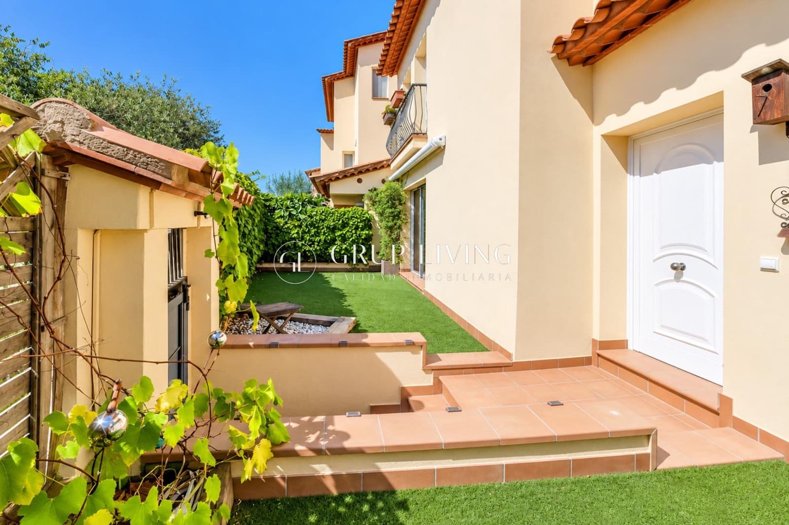 4 bedroom Semi-detached Villa for sale in Sant Pere de Ribes with garage - € 600,000 (Ref: 10120016)