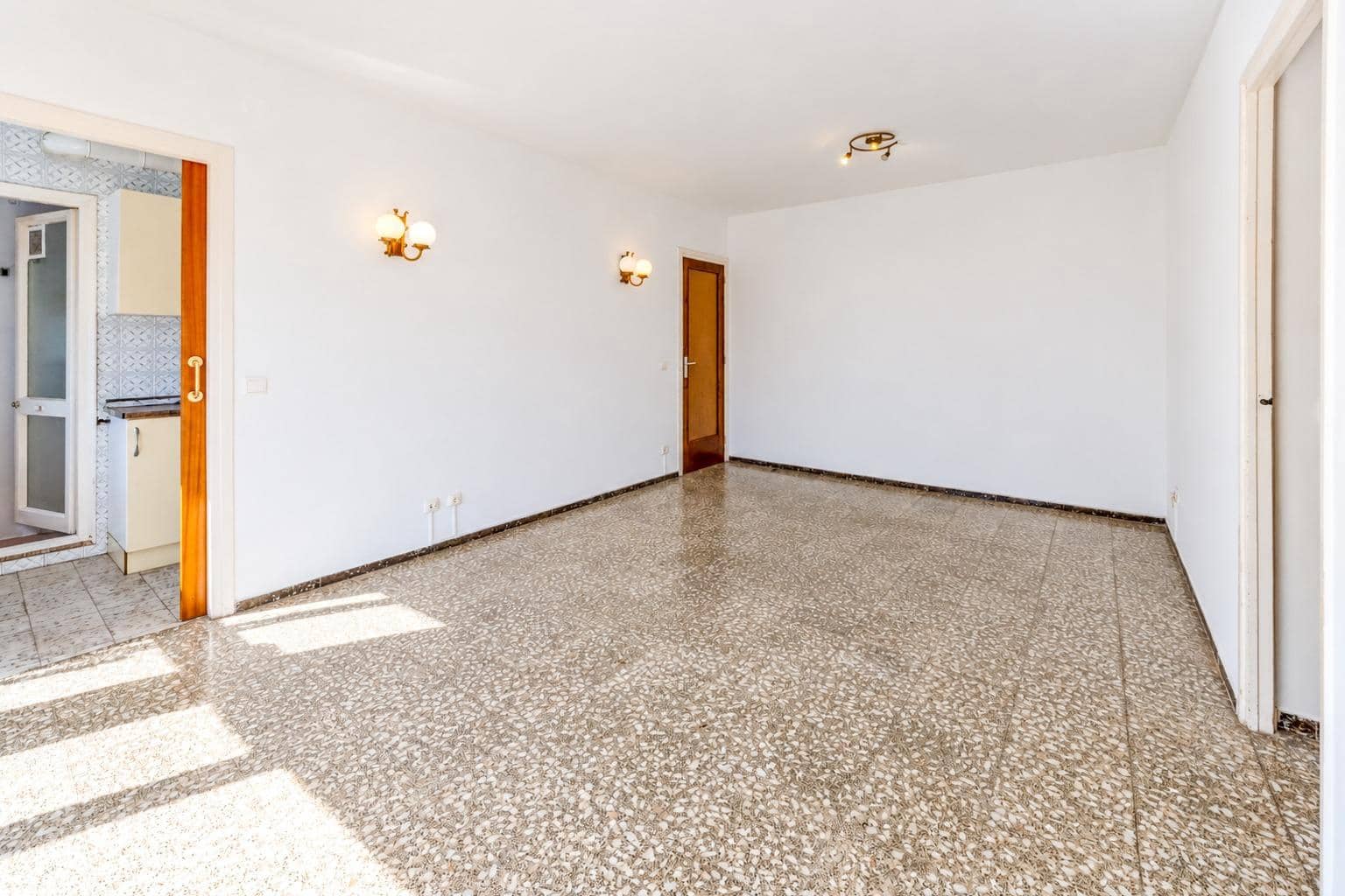 3 bedroom Flat for sale in Sitges - € 340,000 (Ref: 10129688)