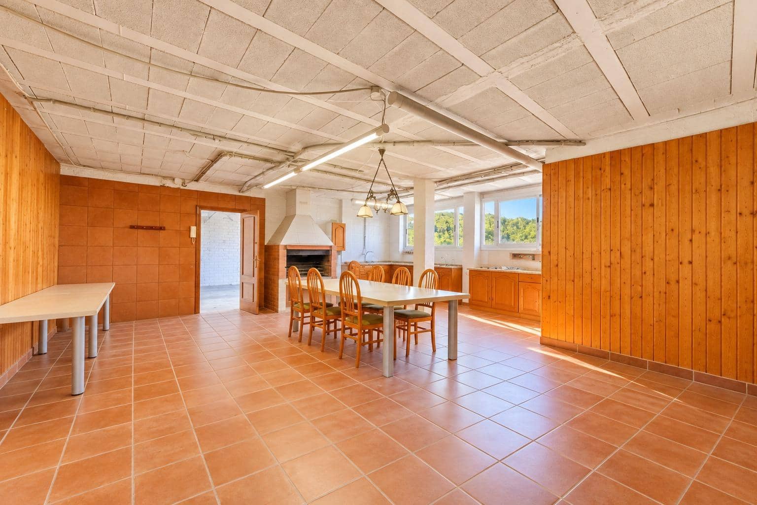5 quarto Moradia para venda em Canyelles com piscina garagem - 440 000 € (Ref: 10129689)