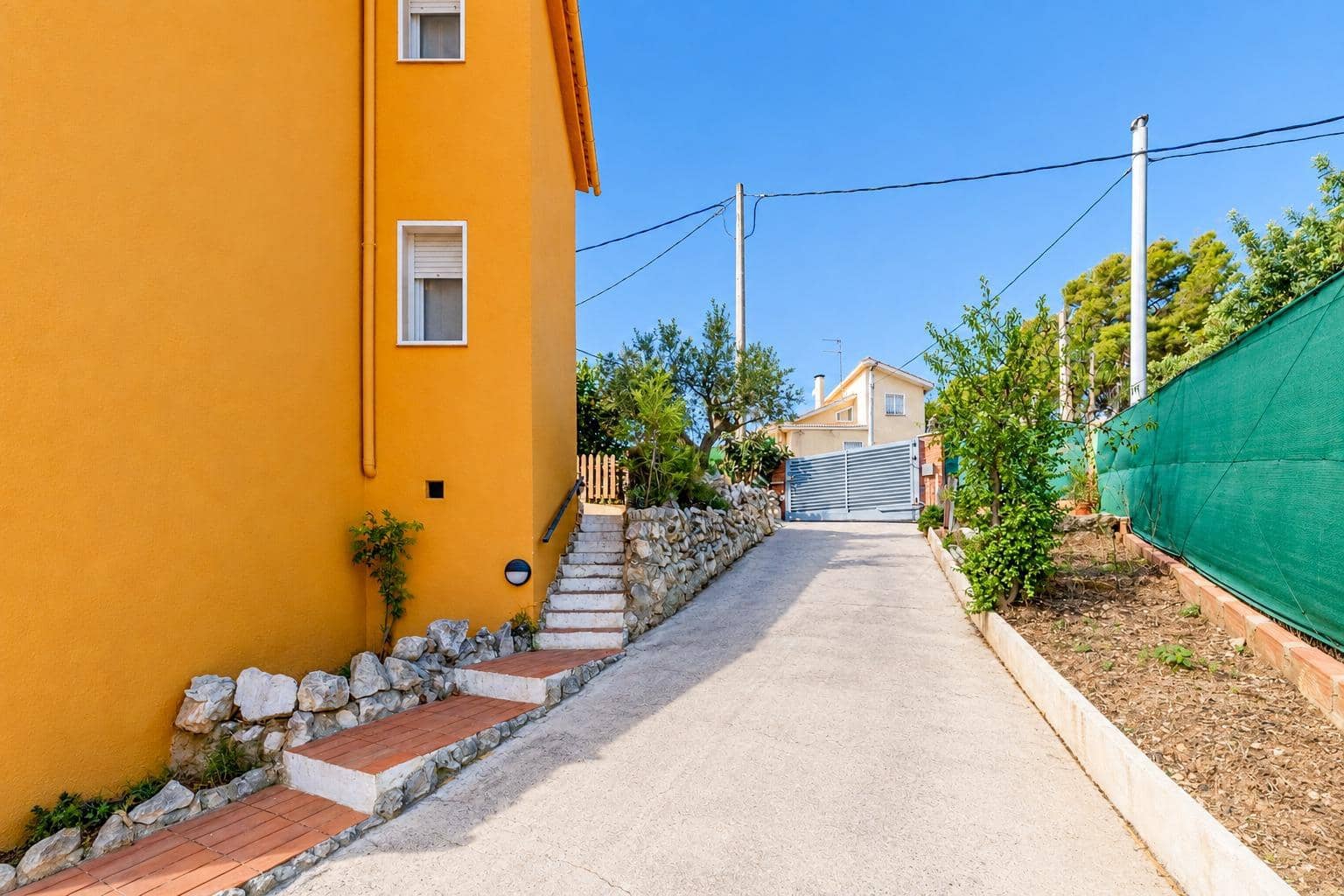 5 quarto Moradia para venda em Canyelles com piscina garagem - 440 000 € (Ref: 10129689)