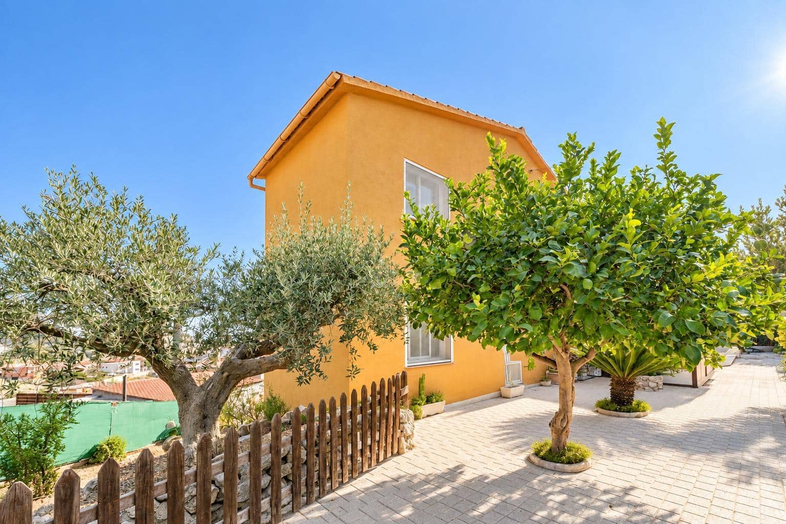 5 quarto Moradia para venda em Canyelles com piscina garagem - 440 000 € (Ref: 10129689)