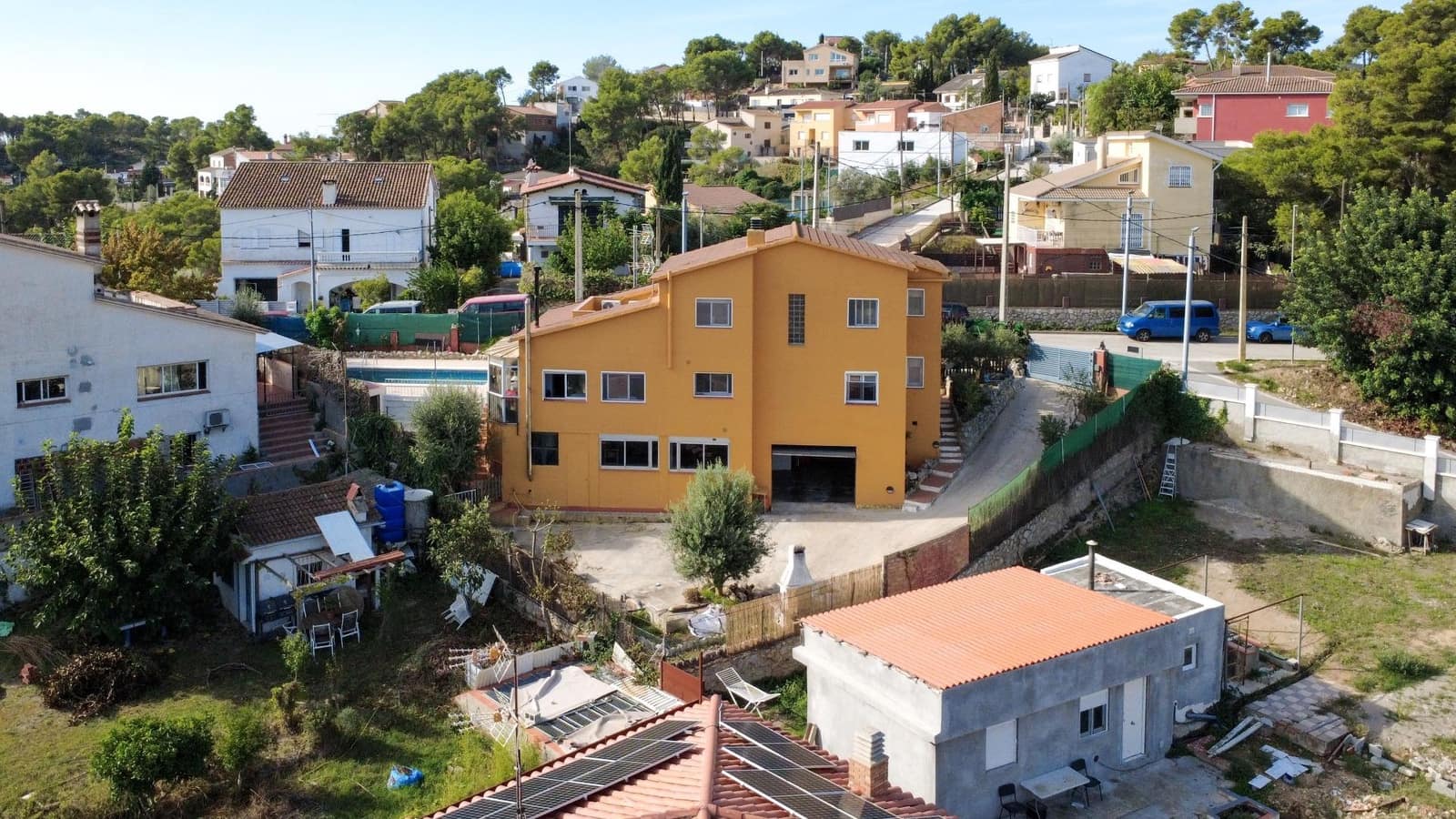 5 quarto Moradia para venda em Canyelles com piscina garagem - 440 000 € (Ref: 10129689)