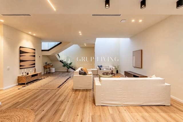 5 quarto Moradia para venda em Sitges com piscina garagem - 2 709 000 € (Ref: 10159828)