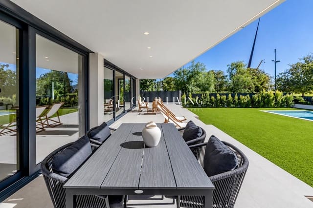 5 quarto Moradia para venda em Sitges com piscina garagem - 2 709 000 € (Ref: 10159828)