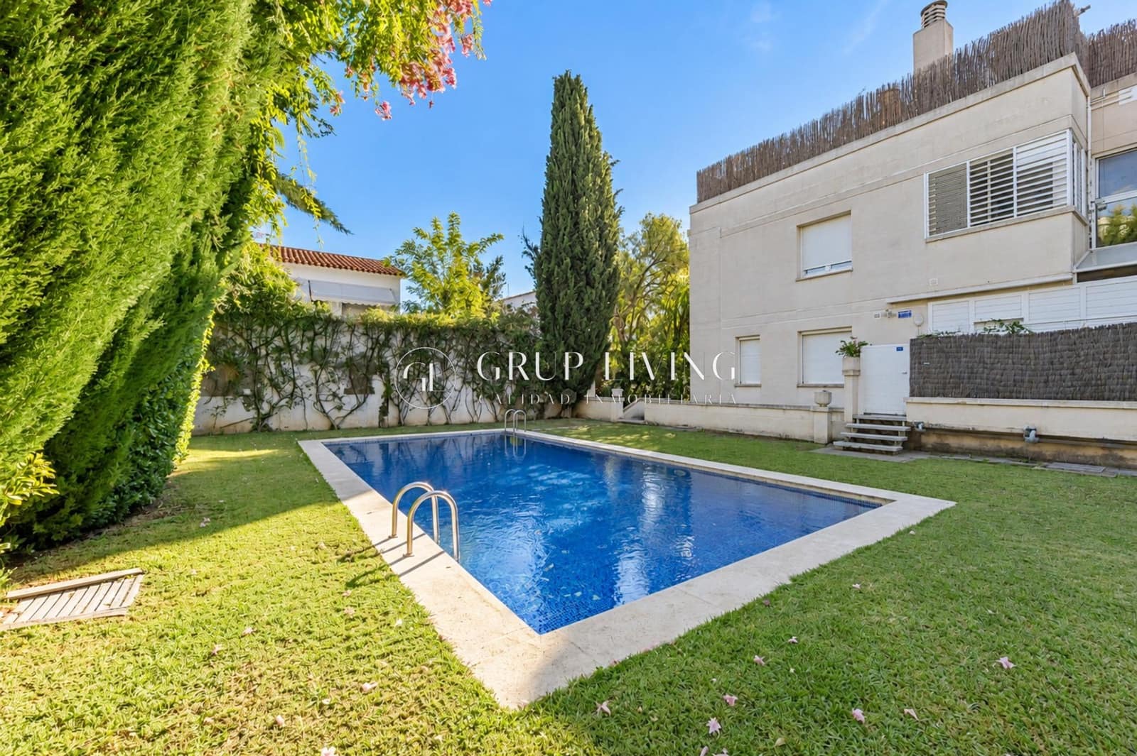 5 sypialnia Mieszkanie na sprzedaż w Sitges z basenem garażem - 1 250 000 € (Ref: 10165167)