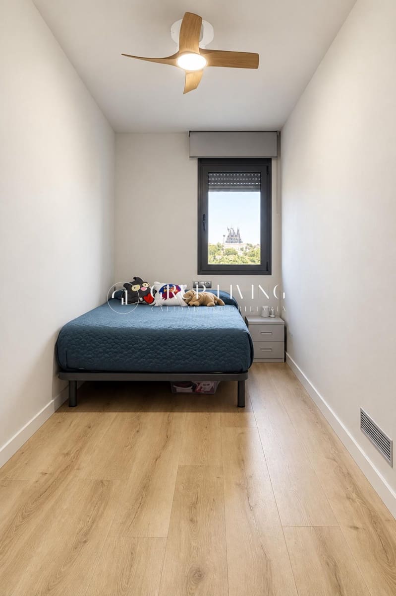 3 bedroom Flat for sale in Sitges with pool garage - € 780,000 (Ref: 10183033)
