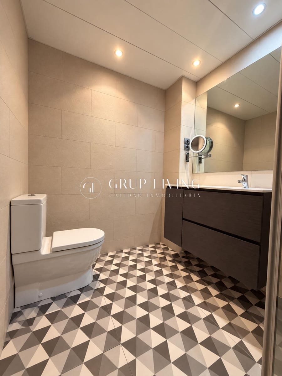3 bedroom Flat for sale in Sitges with pool garage - € 780,000 (Ref: 10183033)