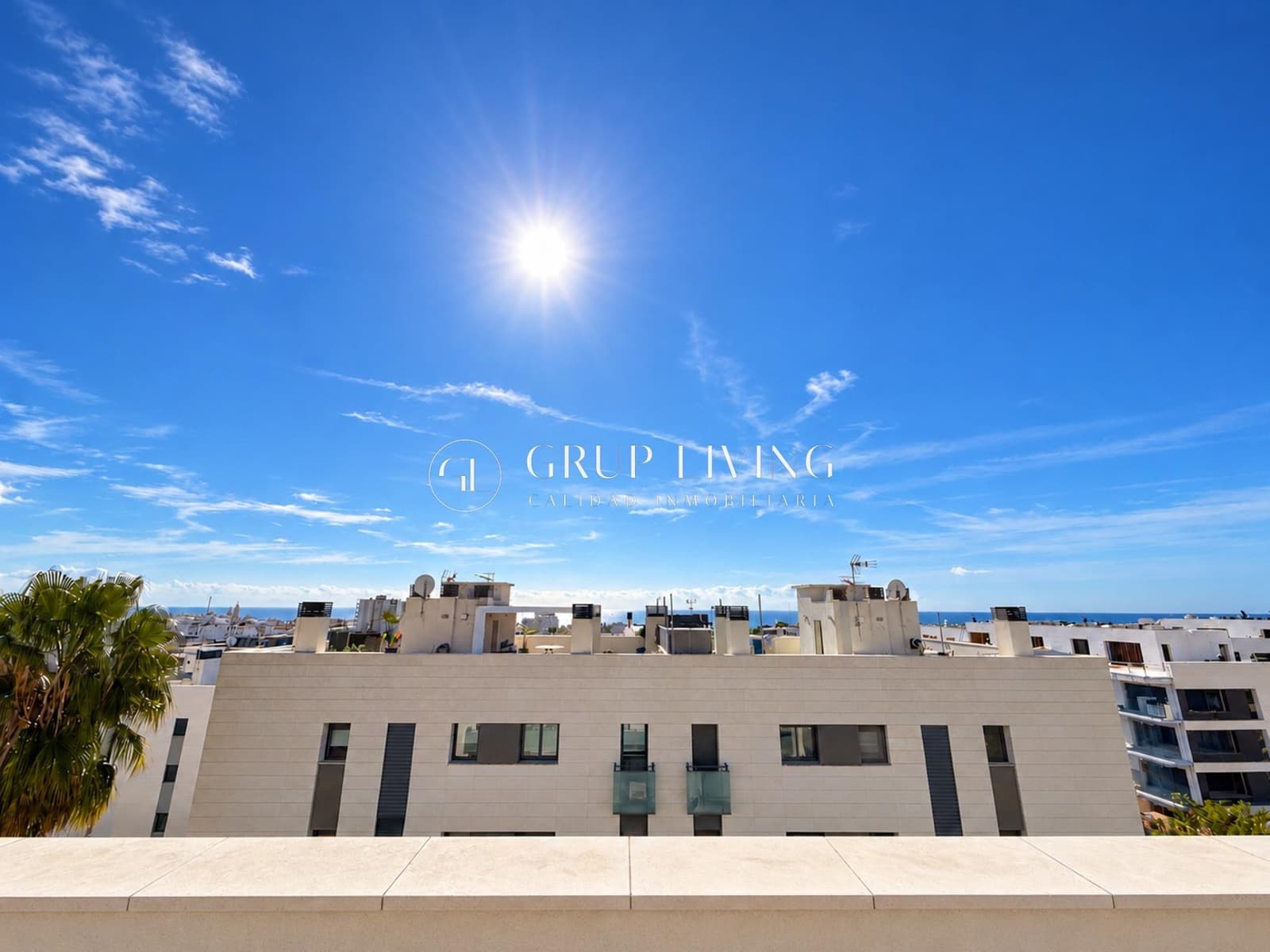 3 bedroom Flat for sale in Sitges with pool garage - € 780,000 (Ref: 10183033)