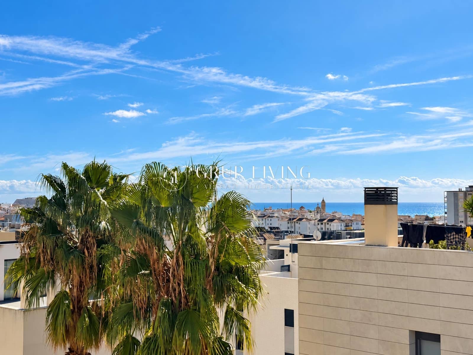 3 bedroom Flat for sale in Sitges with pool garage - € 780,000 (Ref: 10183033)