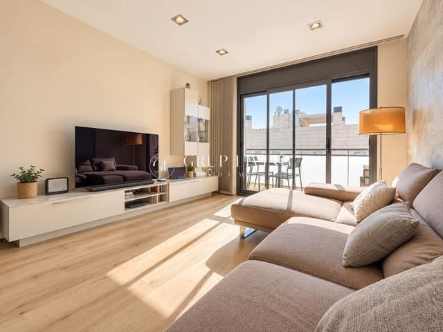 3 bedroom Flat for sale in Sitges with pool garage - € 780,000 (Ref: 10183033)