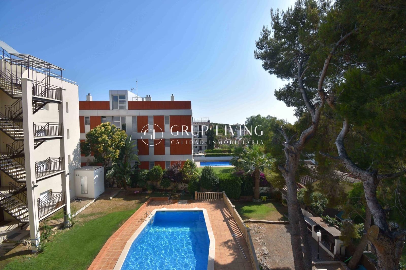 3 bedroom Flat for rent in Sitges with pool - € 1,304 (Ref: 2156242)