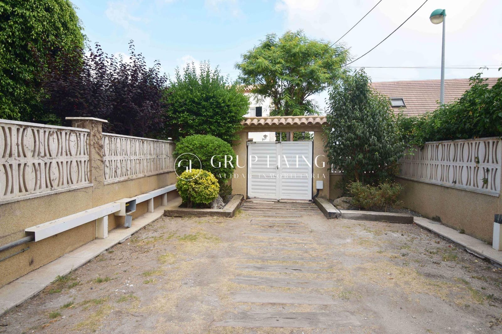 3 bedroom Flat for rent in Sitges with pool - € 1,304 (Ref: 2156242)