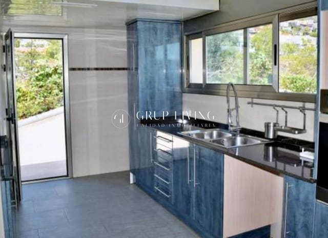 5 bedroom Villa for sale in Sitges - € 899,000 (Ref: 2171489)