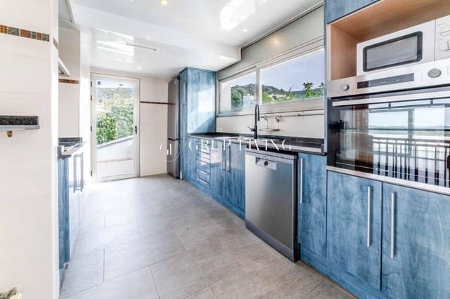 5 soveværelse Villa til salg i Sitges med swimmingpool - € 899.000 (Ref: 2171489)