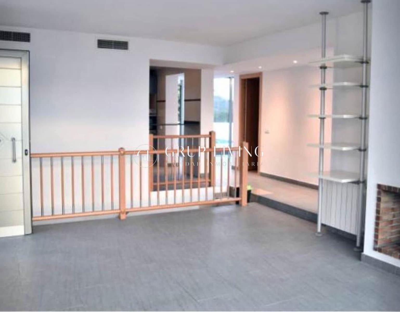 Villa/Maison de 5 chambres à louer à Sitges avec piscine garage - 3 500 € (Ref: 2171490)