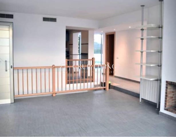 Villa/Maison de 5 chambres à louer à Sitges - 3 500 € (Ref: 2171490)