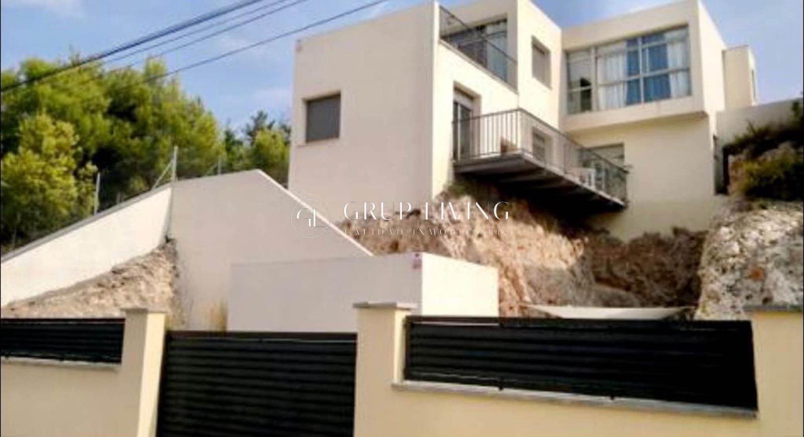 Villa/Maison de 5 chambres à louer à Sitges avec piscine garage - 3 500 € (Ref: 2171490)