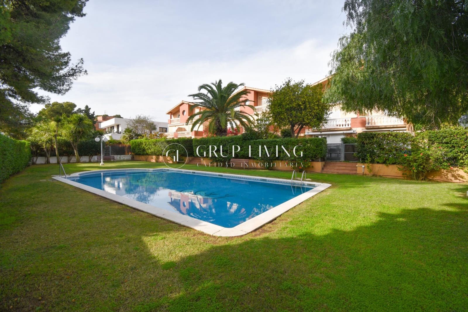 Casa de 5 habitaciones en Sitges en alquiler con piscina garaje - 3.300 € (Ref: 2199322)