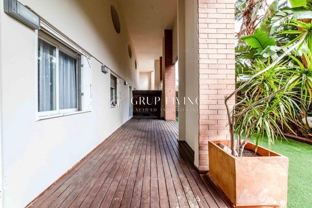 3 sovrum Lägenhet till salu i Sitges med pool garage - 645 000 € (Ref: 2628952)