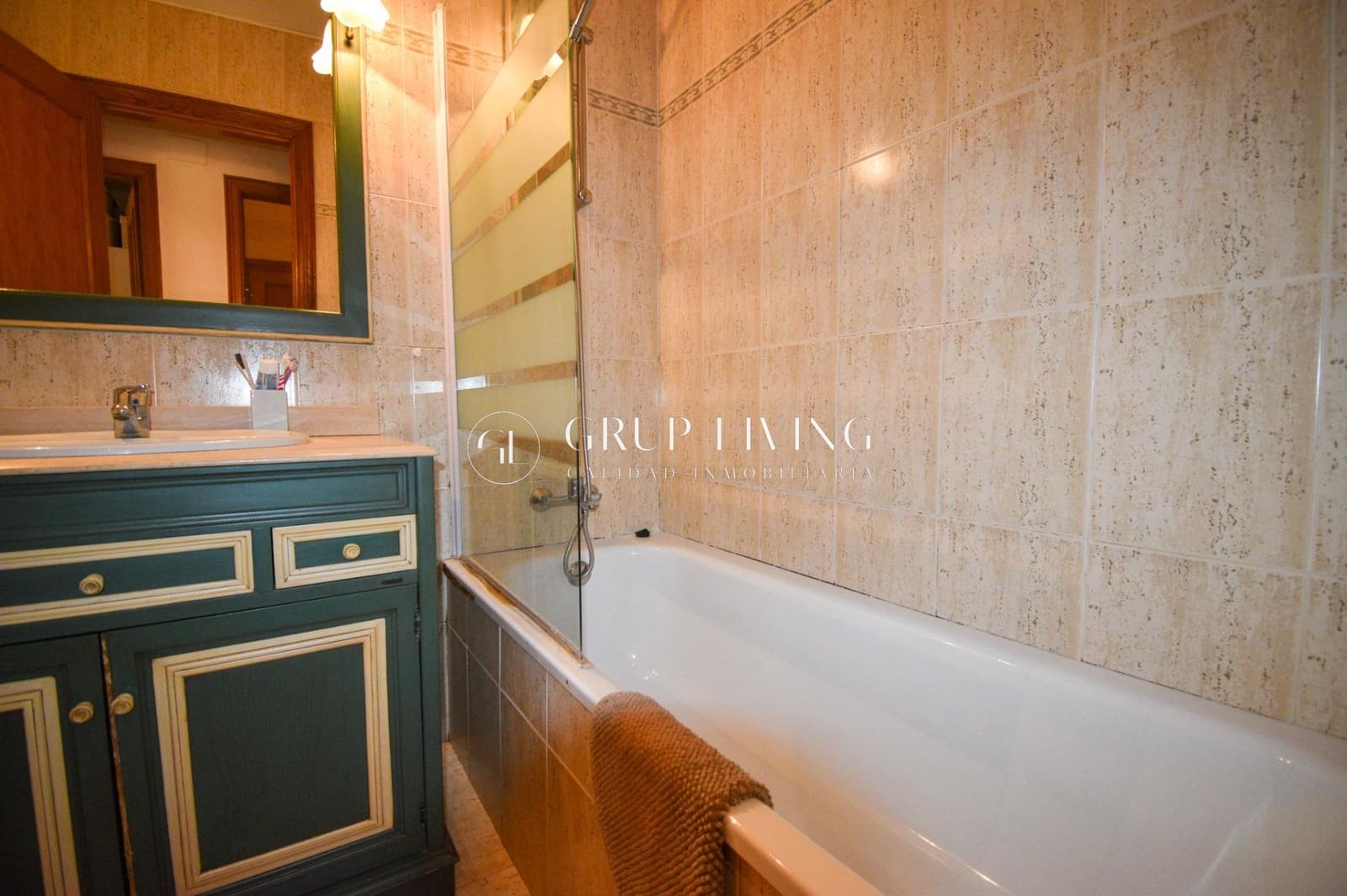 4 sovrum Lägenhet till salu i Sitges med pool garage - 625 000 € (Ref: 2678927)