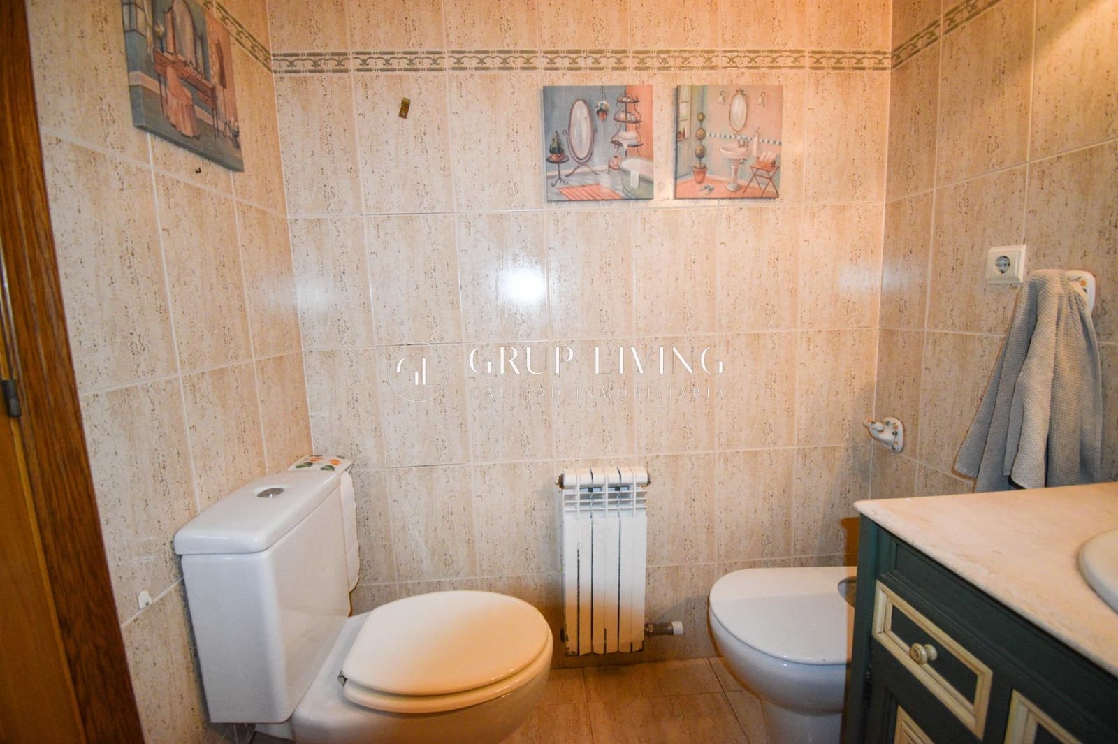 Piso de 4 habitaciones en Sitges en venta con piscina garaje - 550.000 € (Ref: 2678927)