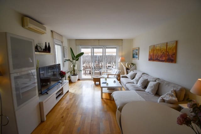 Piso de 4 habitaciones en Sitges en venta con piscina garaje - 550.000 € (Ref: 2678927)