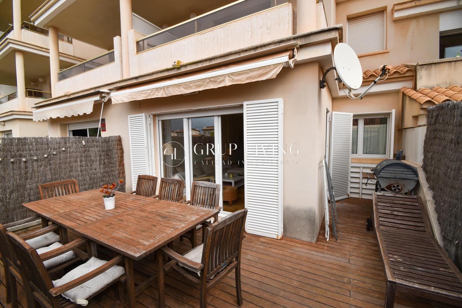 Piso de 4 habitaciones en Sitges en venta con piscina garaje - 550.000 € (Ref: 2678927)