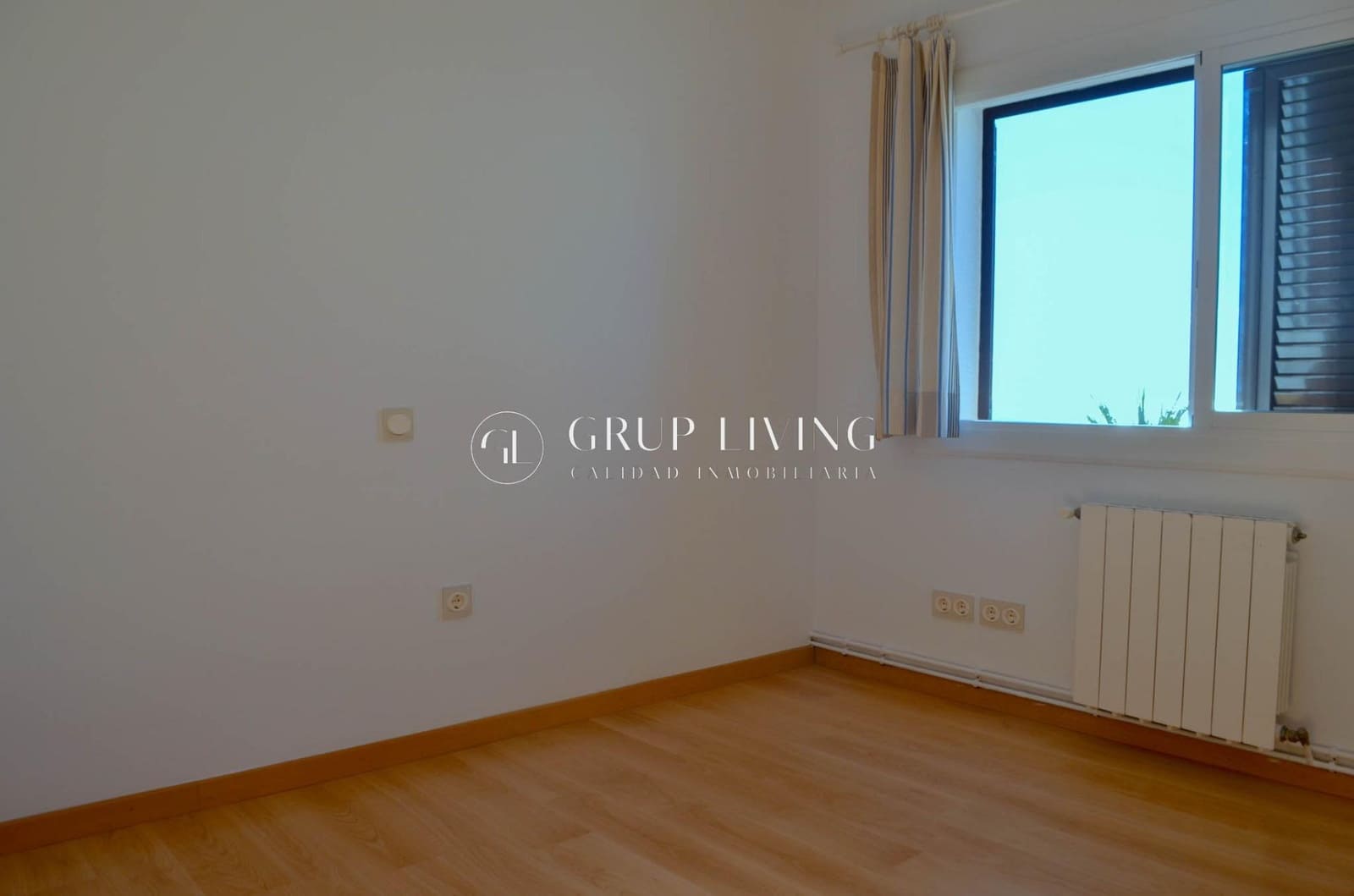 3 bedroom Flat for rent in Sitges with pool - € 1,588 (Ref: 3232459)