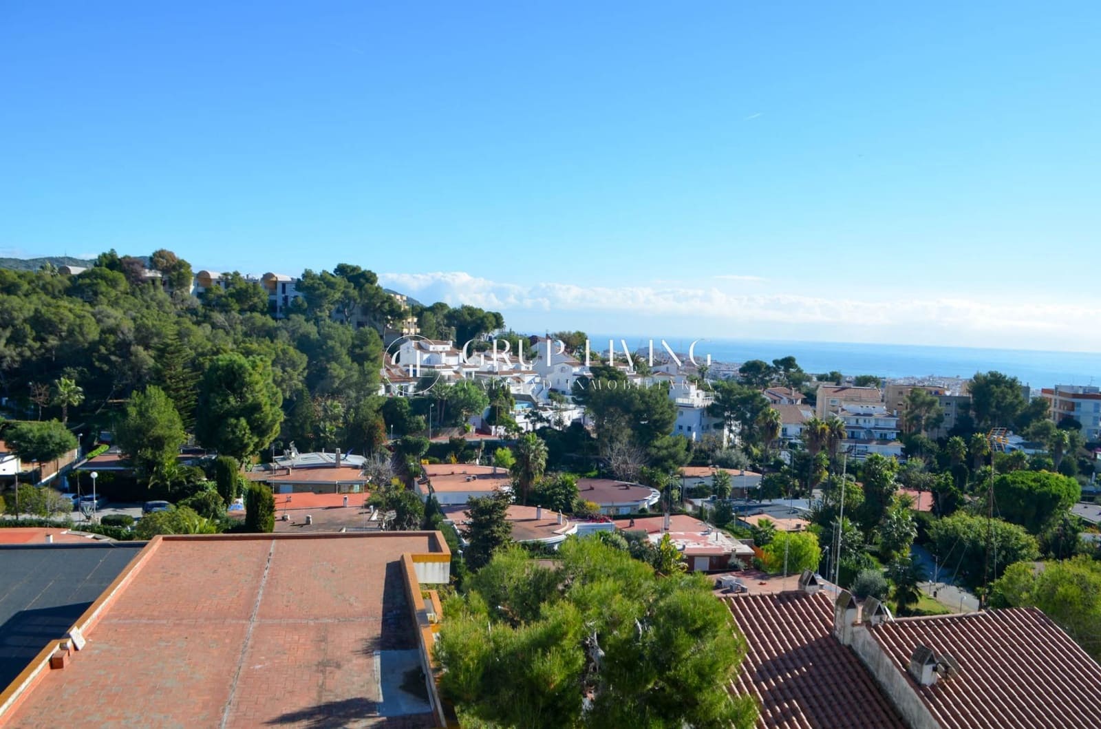 3 bedroom Flat for rent in Sitges with pool - € 1,588 (Ref: 3232459)