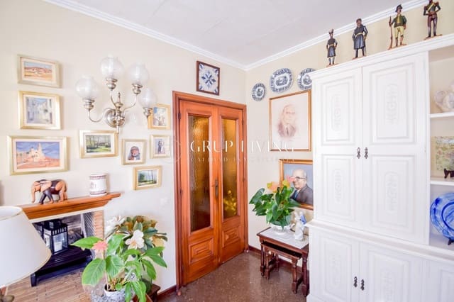 4 bedroom Flat for sale in Sitges - € 570,000 (Ref: 3419317)