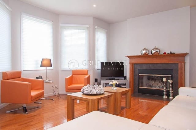 Villa/Maison de 4 chambres à louer à Olivella avec piscine garage - 3 400 € (Ref: 4328309)