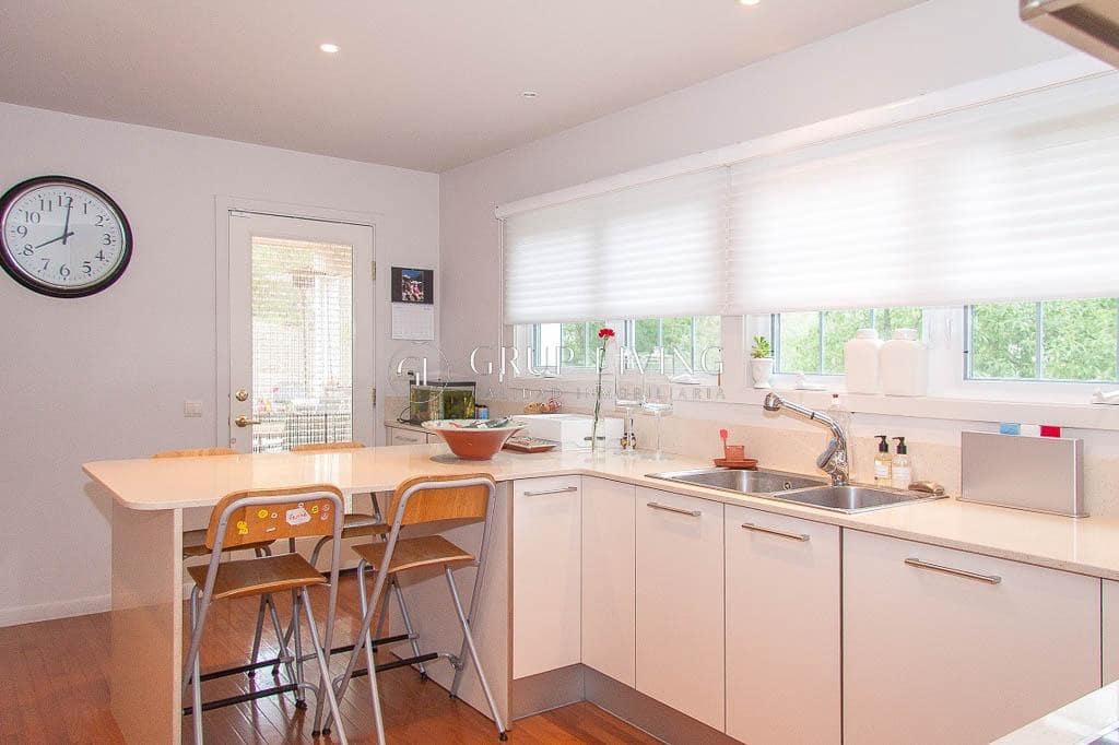 4 sypialnia Willa do wynajęcia w Olivella z basenem garażem - 3 400 € (Ref: 4328309)