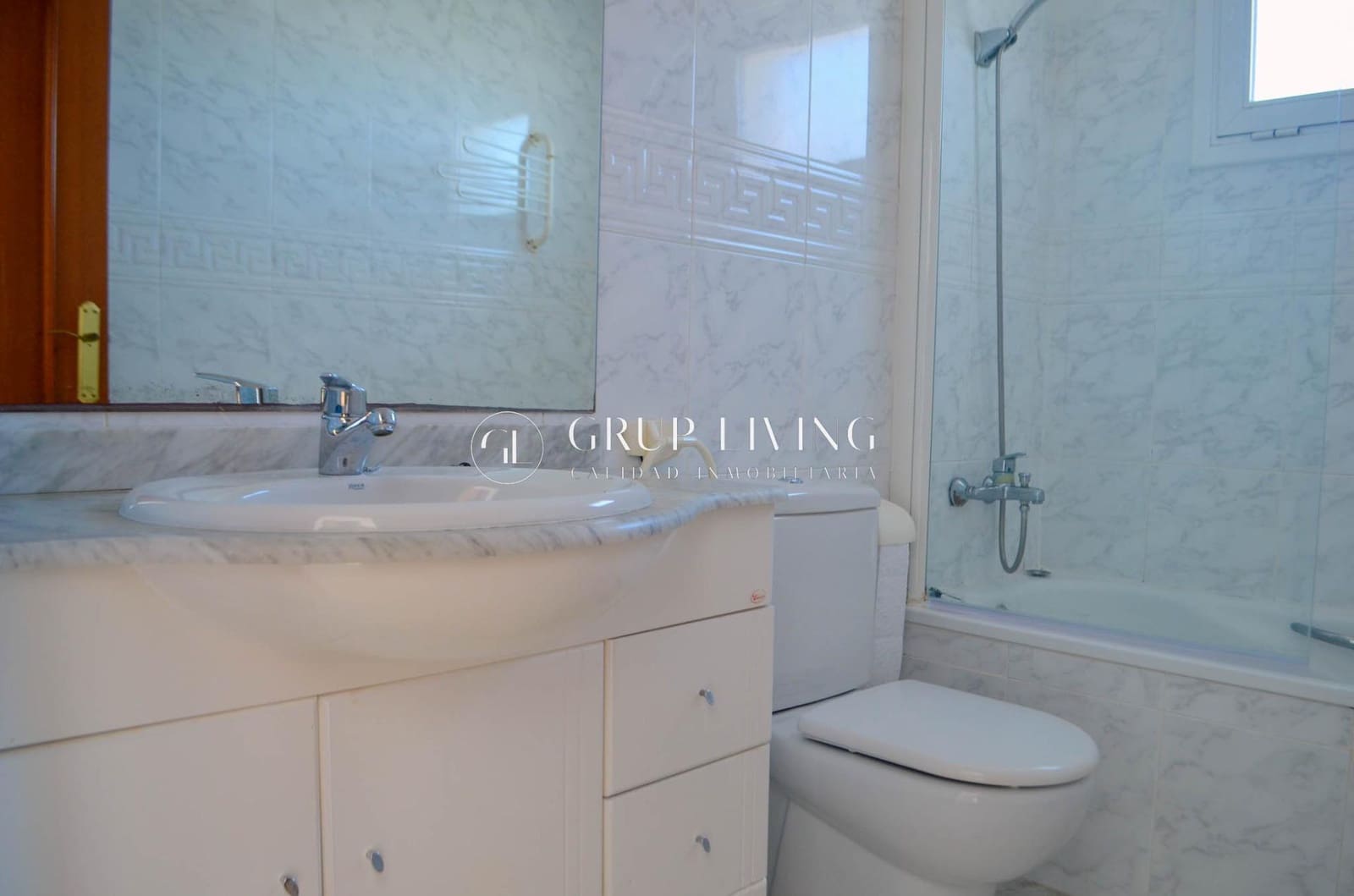 3 bedroom Flat for rent in Sitges with pool garage - € 1,550 (Ref: 6409587)