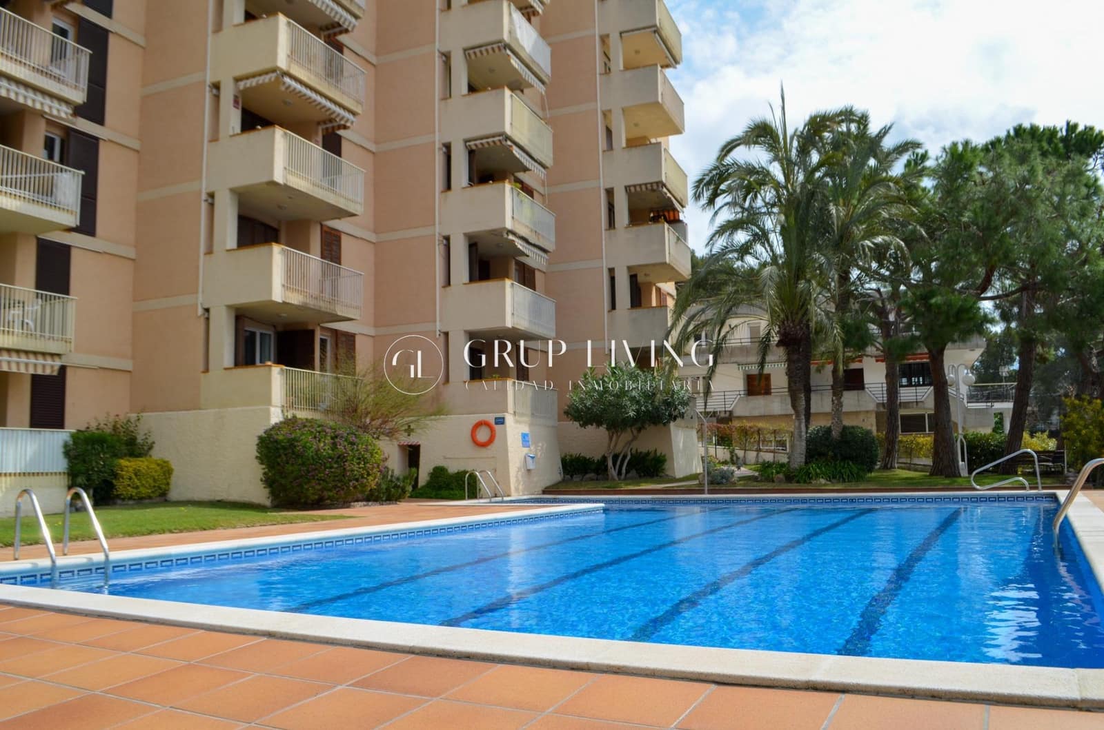 2 quarto Apartamento para arrendar em Sant Pere de Ribes com piscina garagem - 950 € (Ref: 7046755)