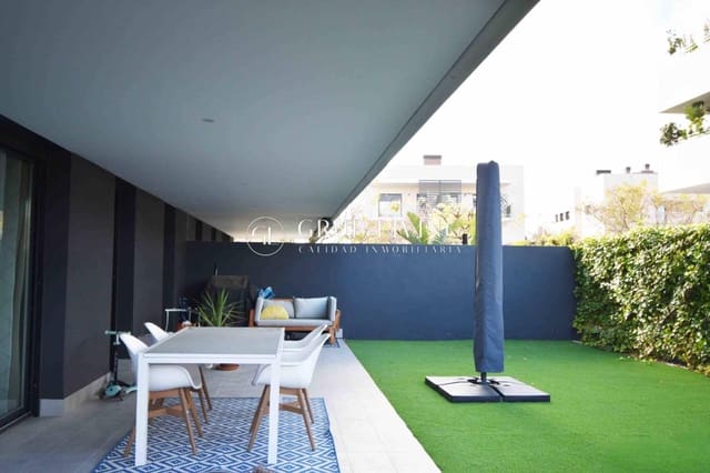 Piso de 3 habitaciones en Sitges en alquiler con piscina garaje - 2.580 € (Ref: 7546713)