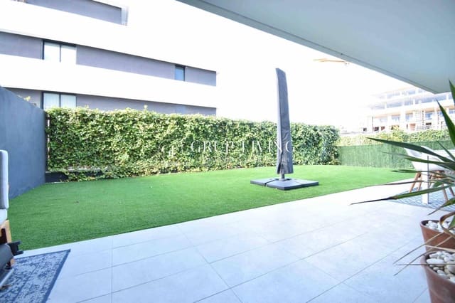 Piso de 3 habitaciones en Sitges en alquiler con piscina garaje - 2.580 € (Ref: 7546713)