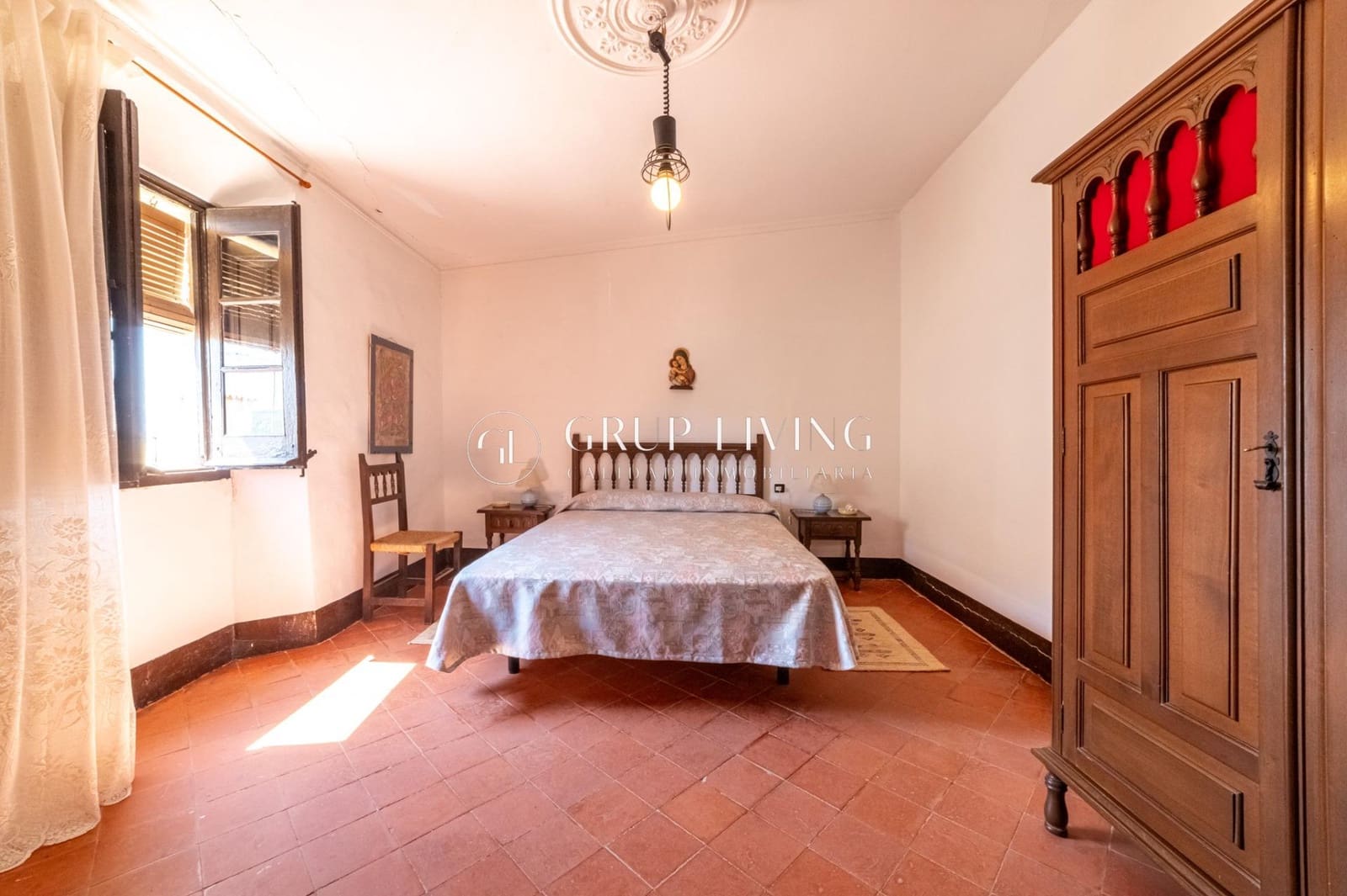 5 soveværelse Byhus til salg i Sant Pere de Ribes med garage - € 800.000 (Ref: 7734211)