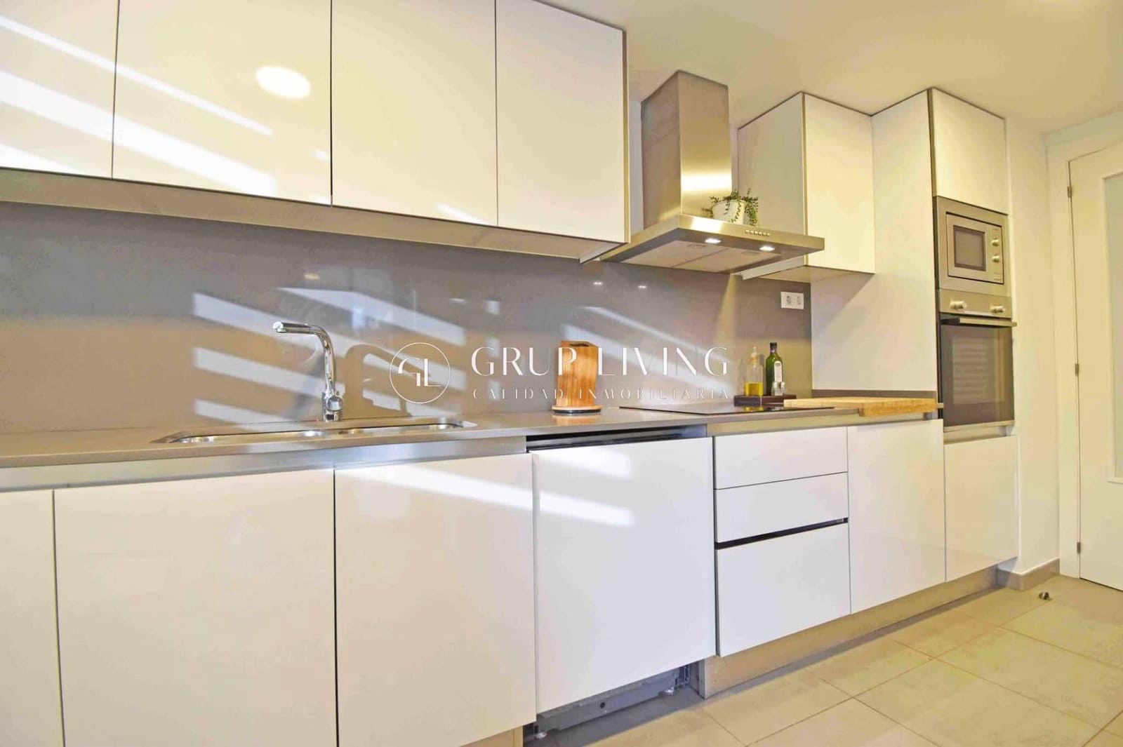 3 soverom Leilighet til salgs i Sitges med svømmebasseng garasje - € 925 000 (Ref: 7766573)