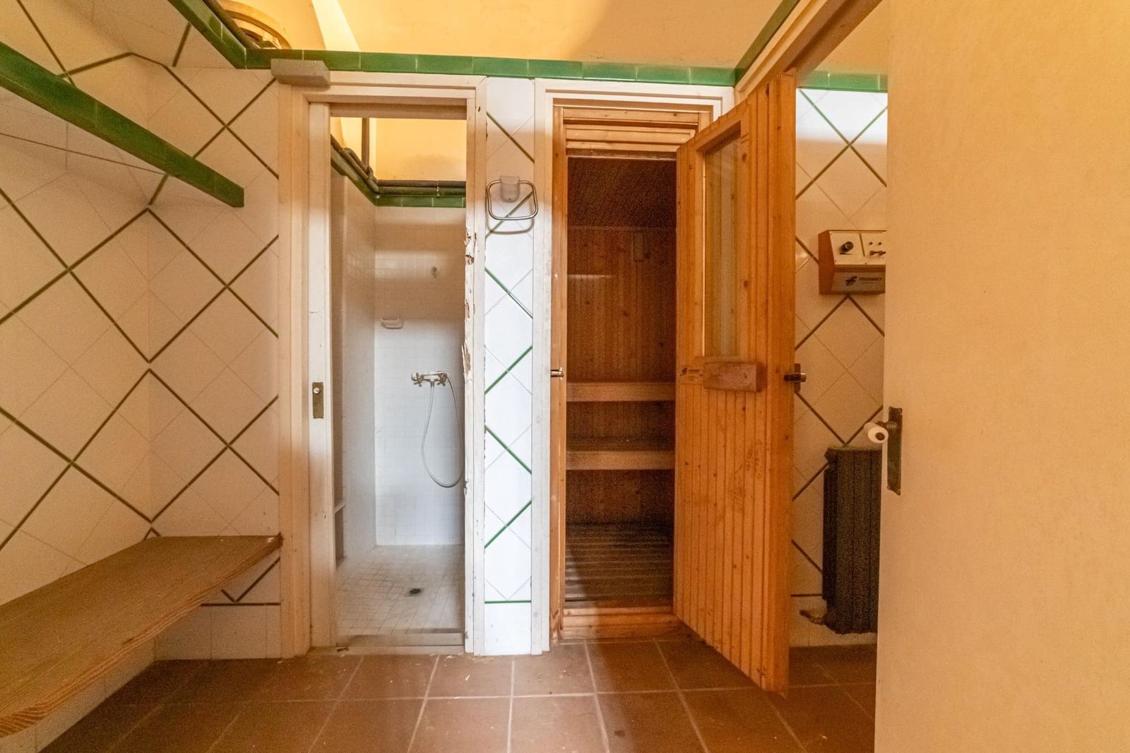 4 soveværelse Villa til salg i Caldes de Malavella med swimmingpool garage - € 595.000 (Ref: 7789013)