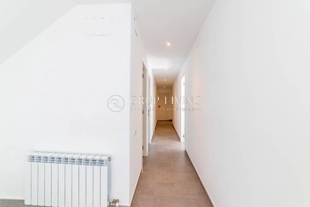 5 soveværelse Villa til leje i Vilanova i la Geltru med garage - € 8.000 (Ref: 8138817)