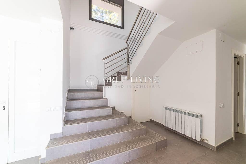 5 soveværelse Villa til leje i Vilanova i la Geltru med garage - € 8.000 (Ref: 8138817)