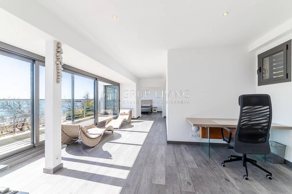 5 soveværelse Villa til leje i Vilanova i la Geltru med garage - € 8.000 (Ref: 8138817)