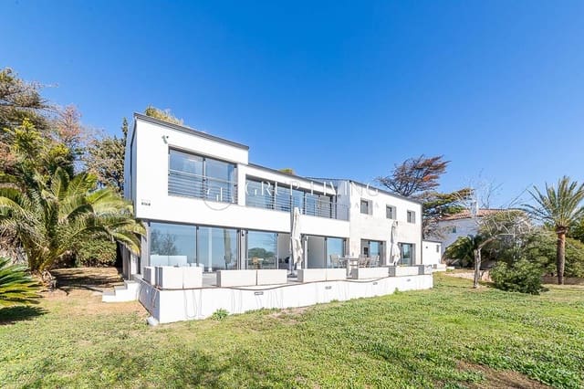 Villa/Maison de 5 chambres à louer à Vilanova i la Geltrú avec garage - 8 000 € (Ref: 8138817)