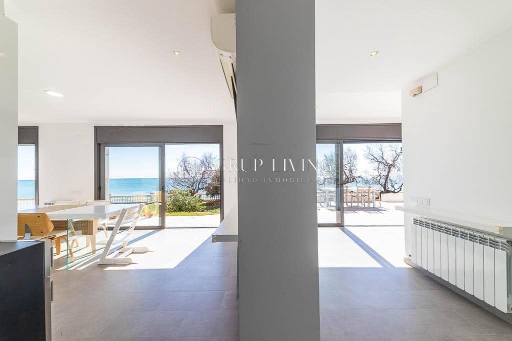 5 soveværelse Villa til leje i Vilanova i la Geltru med garage - € 8.000 (Ref: 8138817)