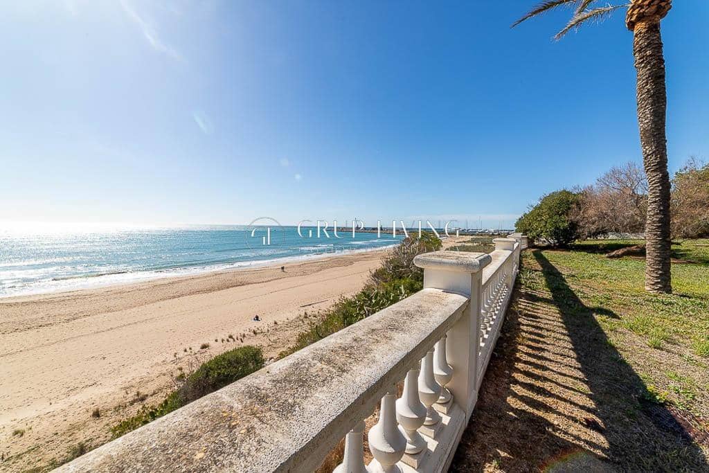 5 soveværelse Villa til leje i Vilanova i la Geltru med garage - € 8.000 (Ref: 8138817)