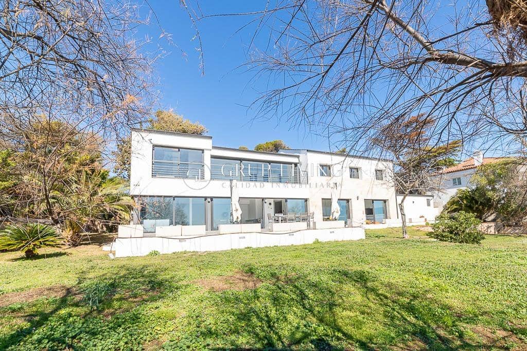 5 soveværelse Villa til leje i Vilanova i la Geltru med garage - € 8.000 (Ref: 8138817)