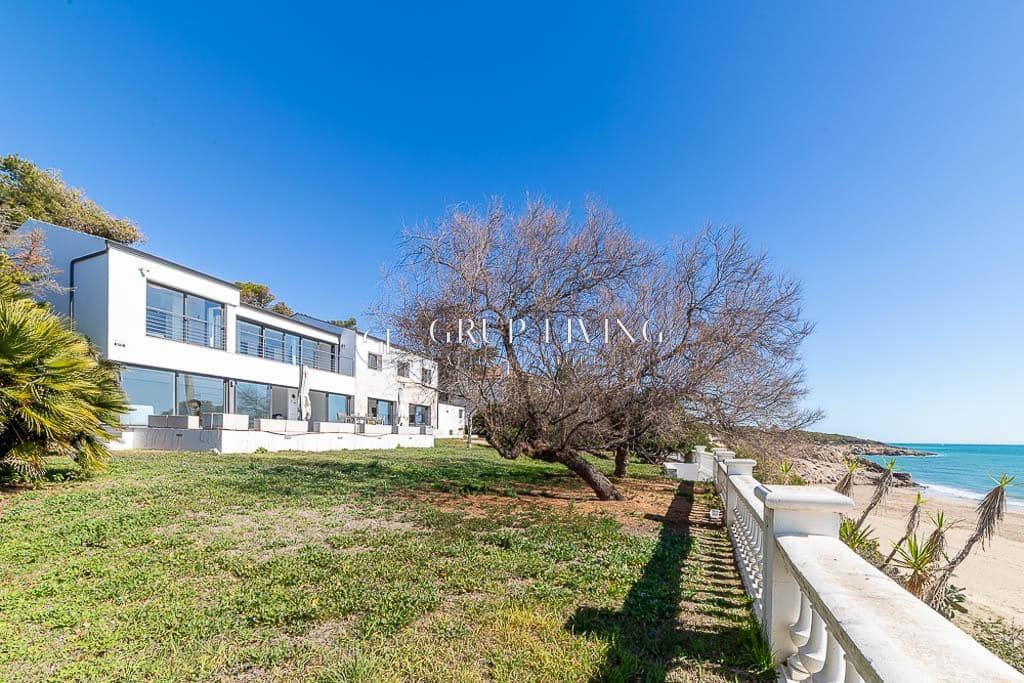 5 soveværelse Villa til leje i Vilanova i la Geltru med garage - € 8.000 (Ref: 8138817)